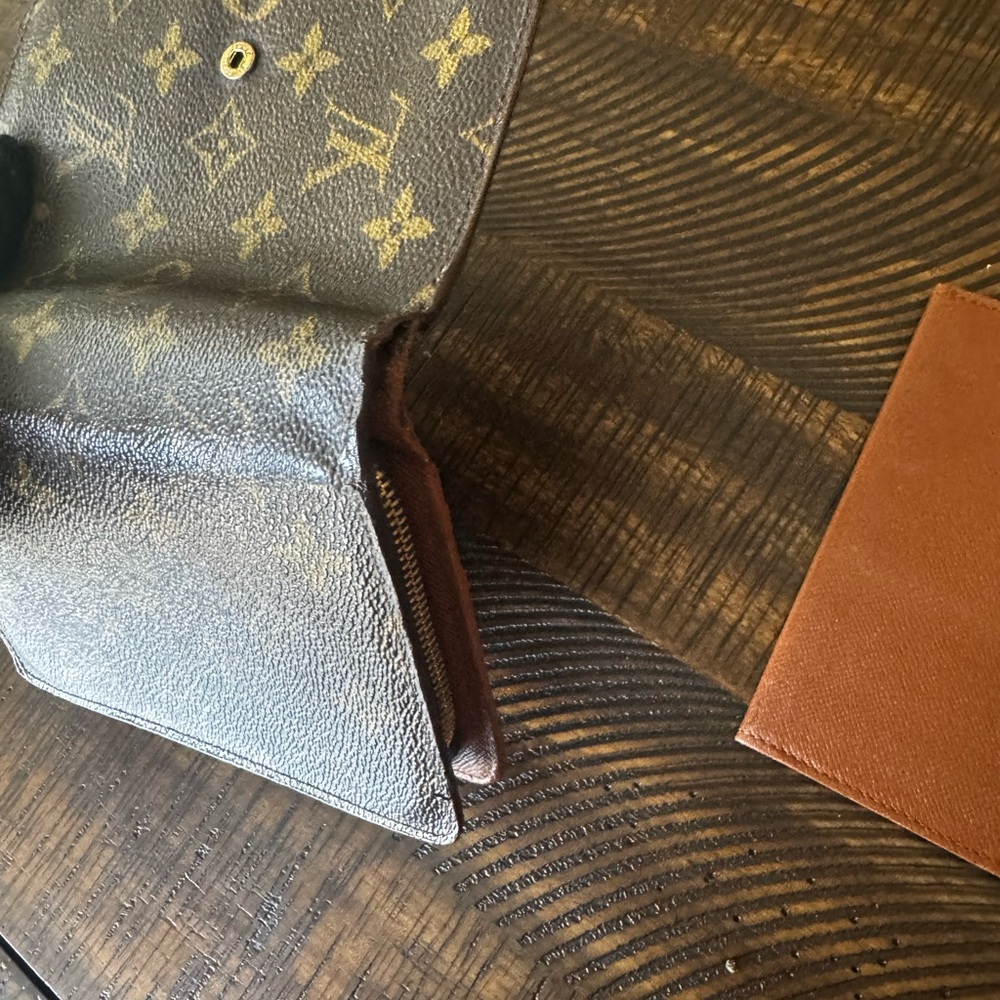 Louis Vuitton Porto Papier Zip Bi-Fold Wallet Monogram& id 🪪 holder - Picture 11 of 17